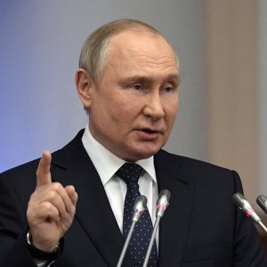 Владимир Путин поручил создать инвестиционно-привлекательные условия для использования водных ресурсов